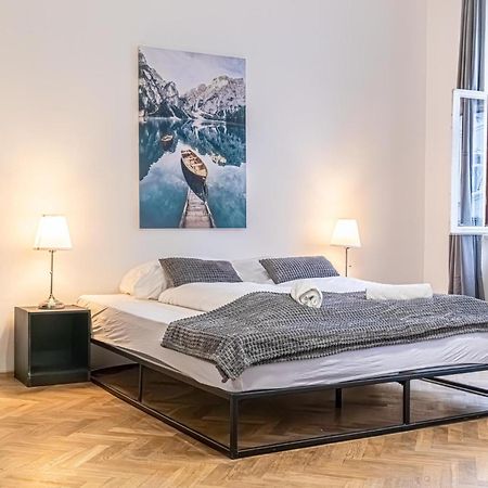 Spacious 2Br Apt -Near Wiener Stadthalle Burggassewiener Well Located Extérieur photo
