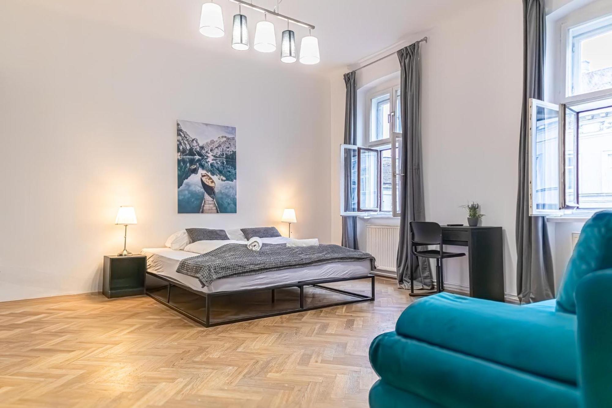 Spacious 2Br Apt -Near Wiener Stadthalle Burggassewiener Well Located Extérieur photo