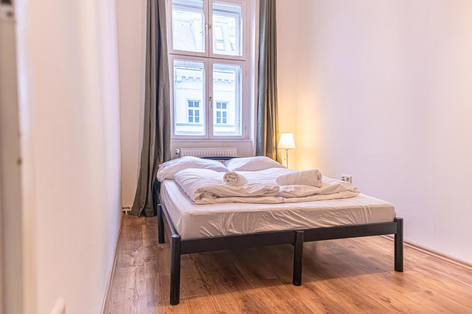 Spacious 2Br Apt -Near Wiener Stadthalle Burggassewiener Well Located Extérieur photo