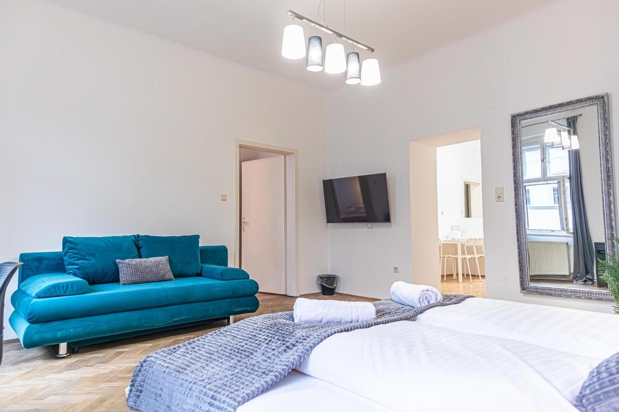 Spacious 2Br Apt -Near Wiener Stadthalle Burggassewiener Well Located Extérieur photo