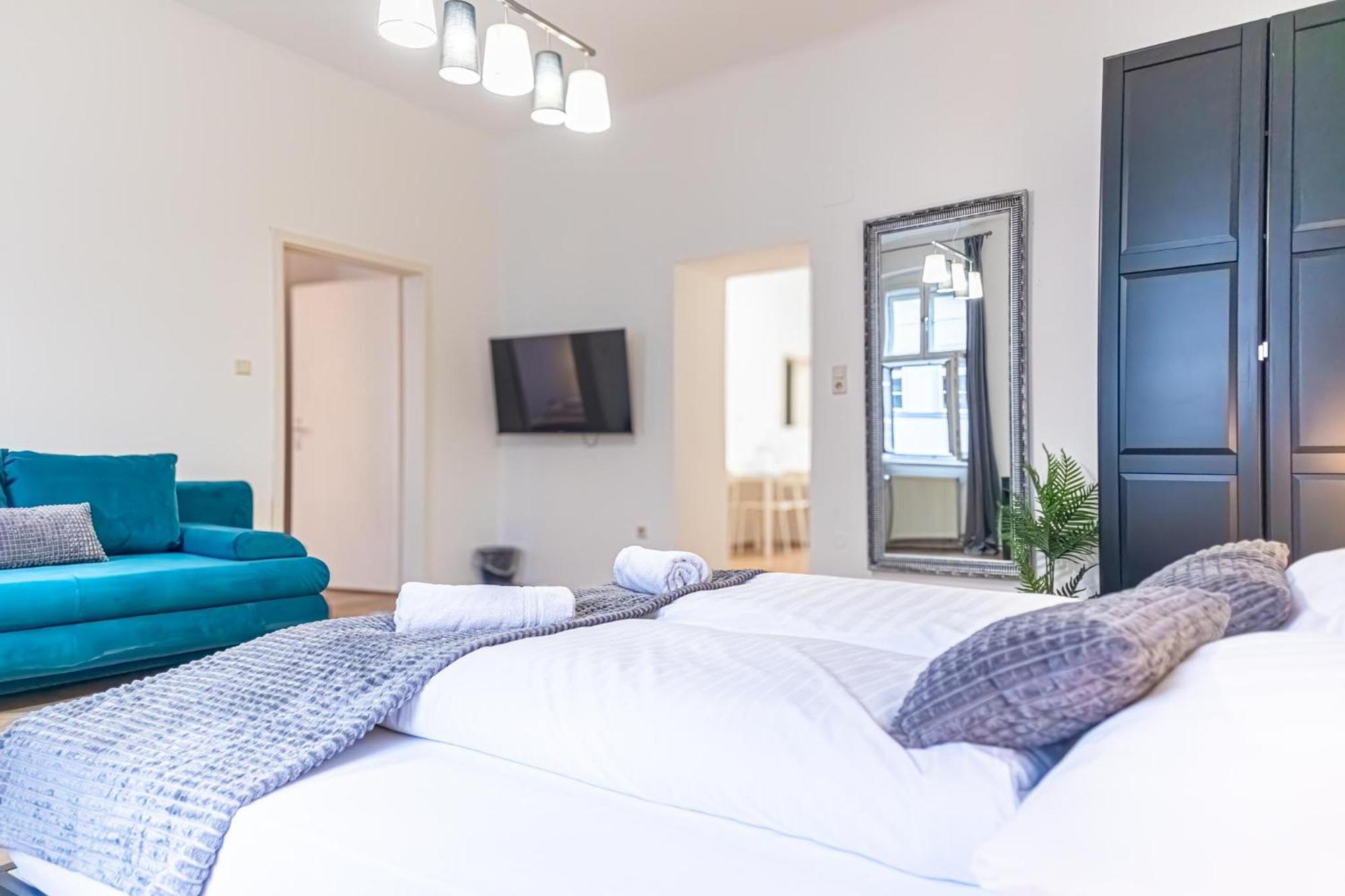 Spacious 2Br Apt -Near Wiener Stadthalle Burggassewiener Well Located Extérieur photo