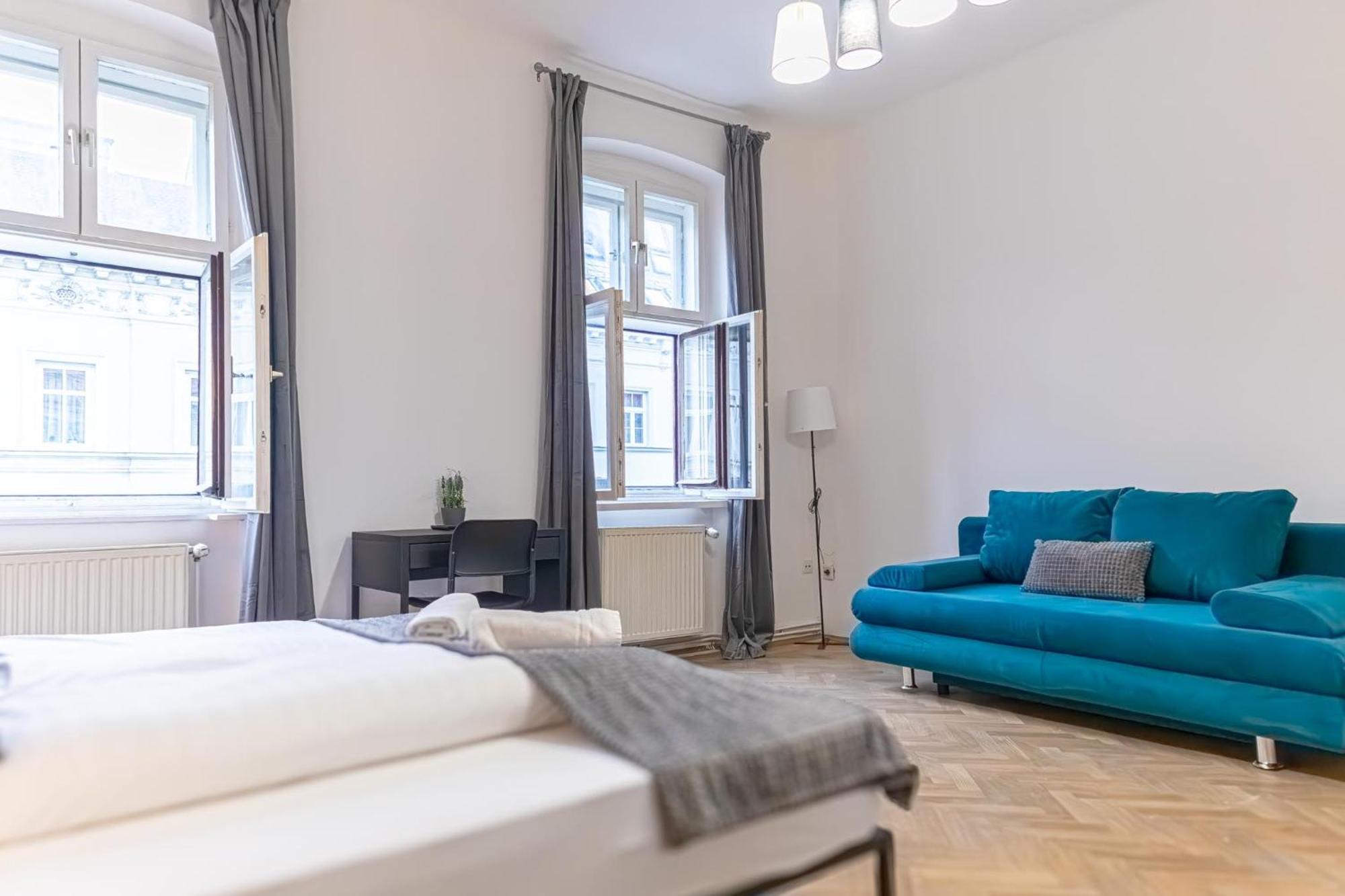 Spacious 2Br Apt -Near Wiener Stadthalle Burggassewiener Well Located Extérieur photo