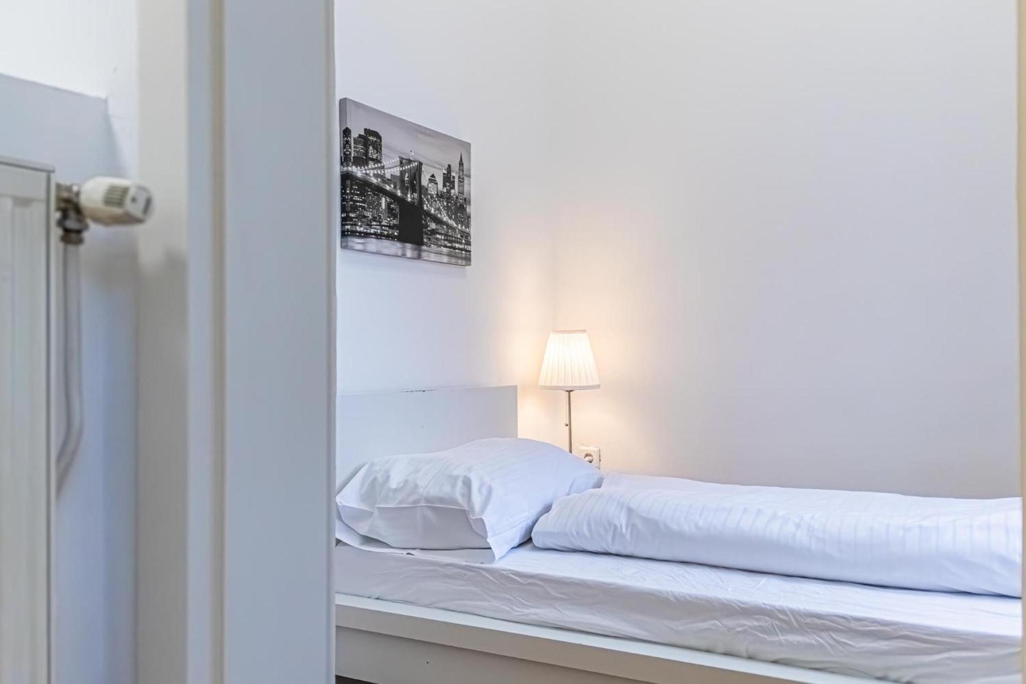 Spacious 2Br Apt -Near Wiener Stadthalle Burggassewiener Well Located Extérieur photo